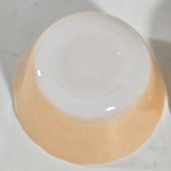 Set of 2 VTG Fire King 6 oz Peach Lustre Scallped Edge Custard Cups #424 Ramekin - Picture 5 of 9